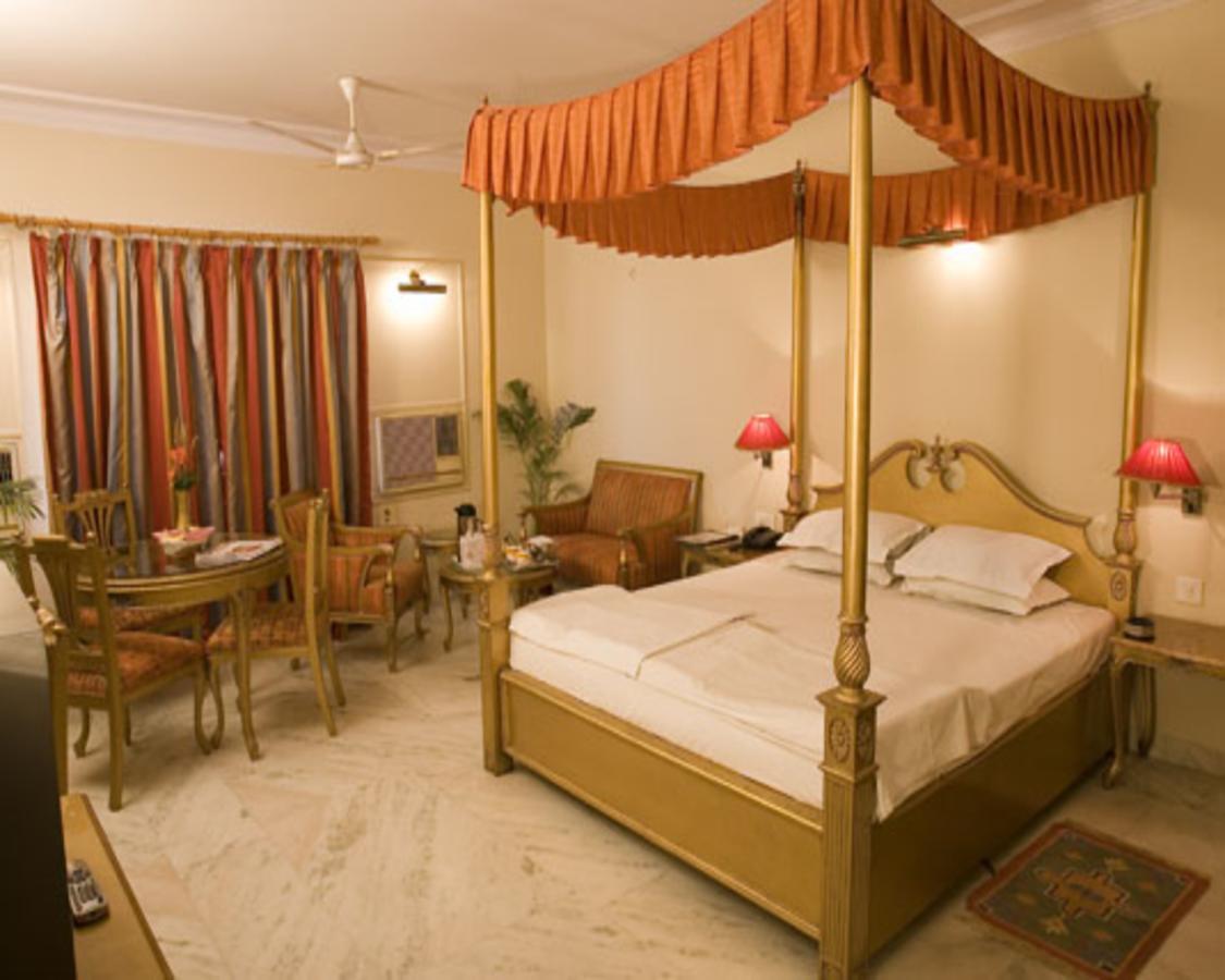 Lmb Hotel City Centre, Jaipur Buitenkant foto